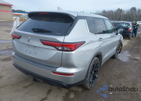 2022 Mitsubishi Outlander Black Edition S-Awc z USA, uszkodzony, nr VIN JA4J4UA88NZ067141